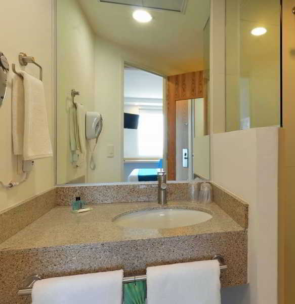 One Villahermosa 2000 المظهر الخارجي الصورة