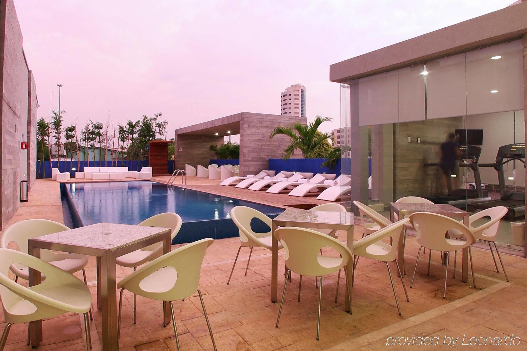 One Villahermosa 2000 المظهر الخارجي الصورة